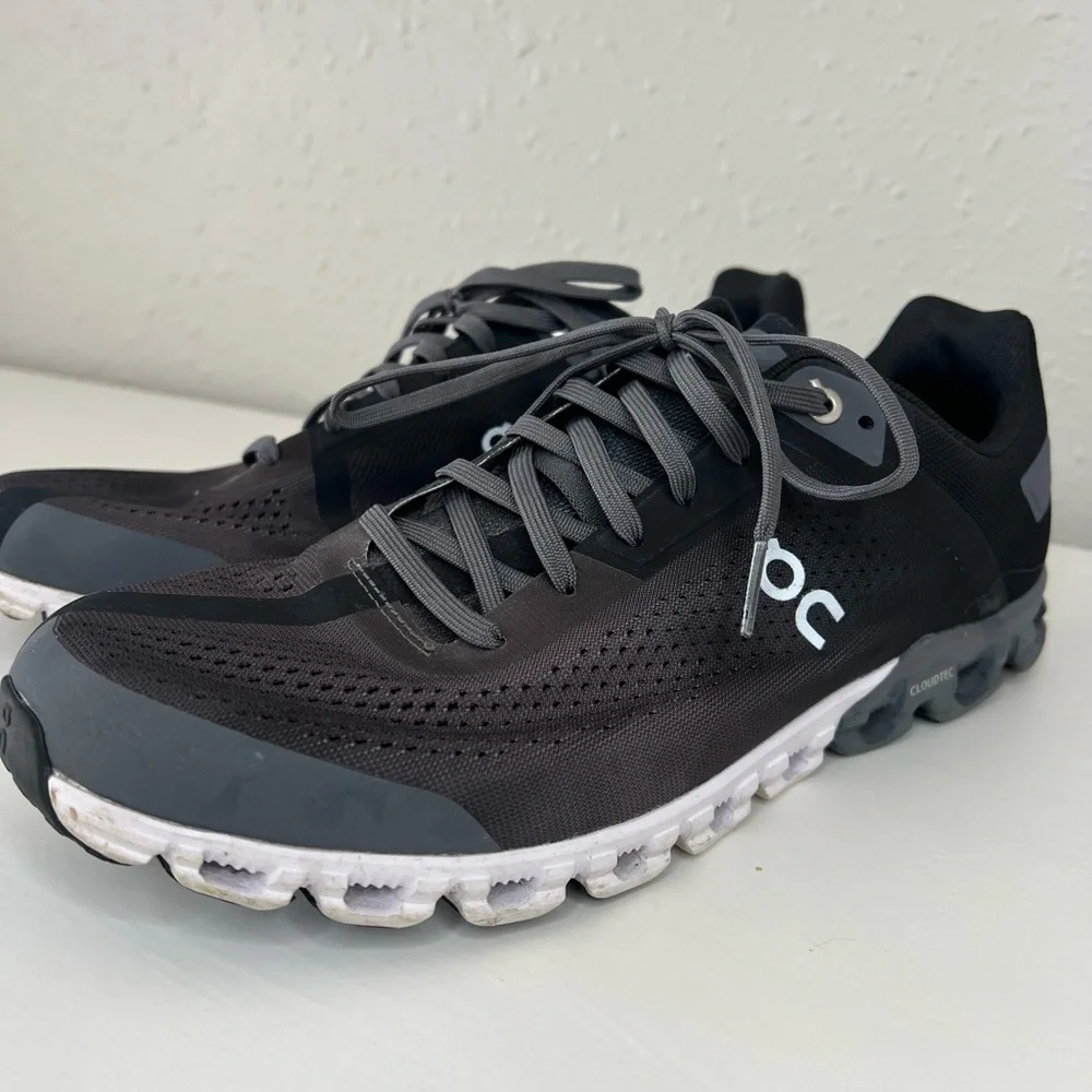 On Running Black and Gray Sneakers - Picture 2 of 6
